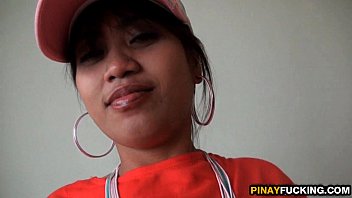 Masikip Na Pinay Bargirl Kinantot At Dinilaan Ng Malaswa