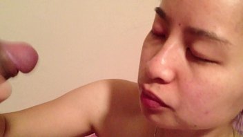 Seryosong Milf Na Asyana – Sinisipsip Ang Titi At Basang-basang Puke