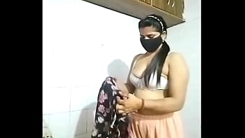 Bading-bading Na Boobs Ang Pinakita Ni Bahbhi, Naging Viral Pa Ang Mms Niya
