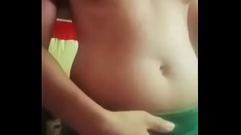 Gusto Mo Bang Dilaan At Sipsipin Ang Kanyang Mga Utong?