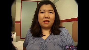 Matatanda At Malulusog Na Bading Na Asyano, Kinakain Ang Malaki At Masarap Na Puke